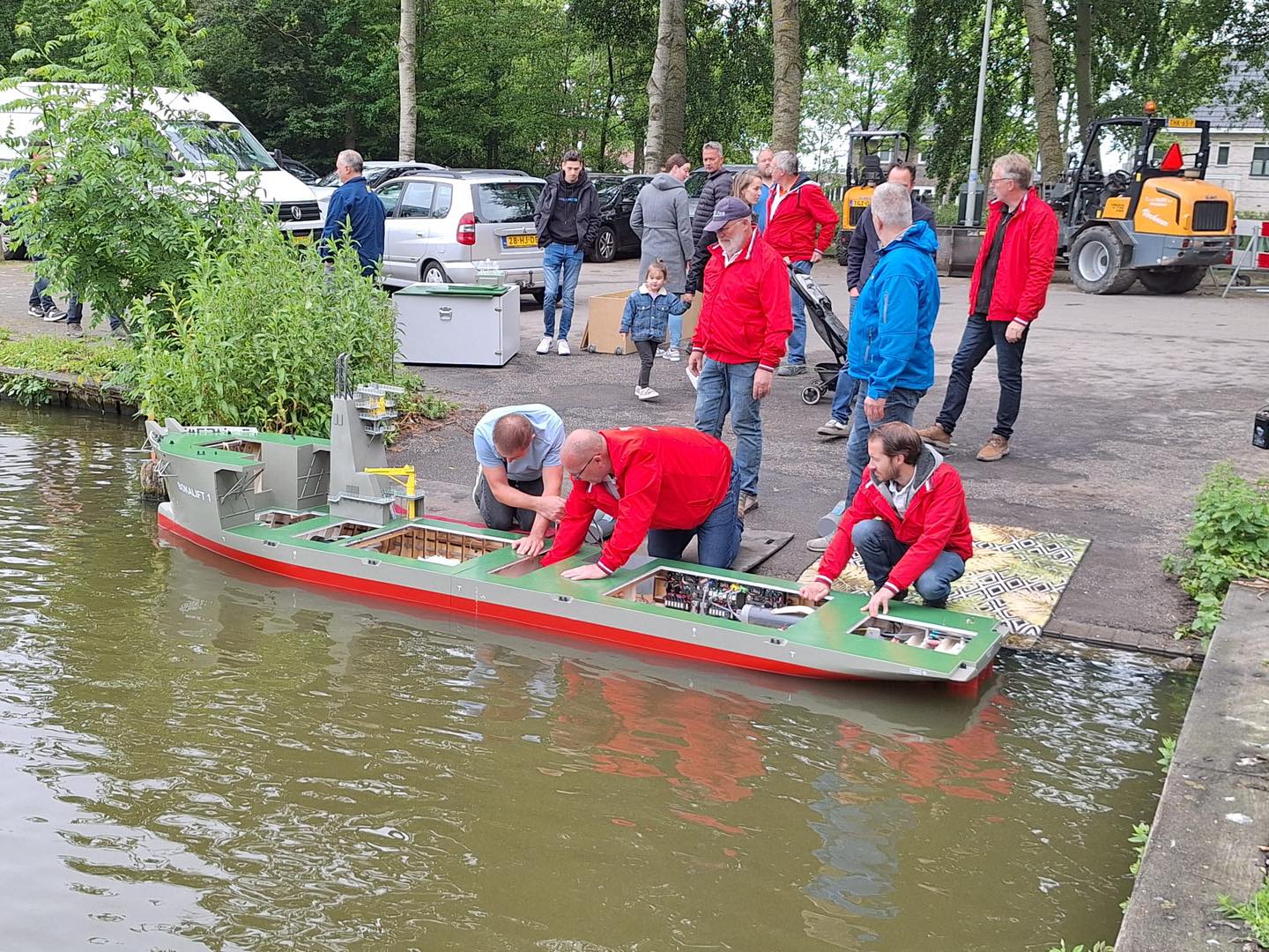De Bokalift1 wordt klaargemaakt